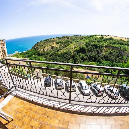 Il Castello Holiday home